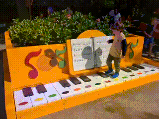 GIF